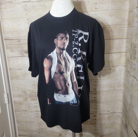 None | Shirts | Vintage R Kelly Concert Tee | Poshmark